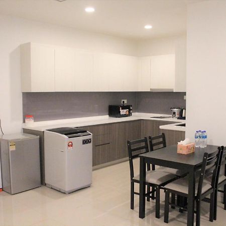 Suasana Suites D'Homestay2 Jb Town Johor Bahru Exterior foto