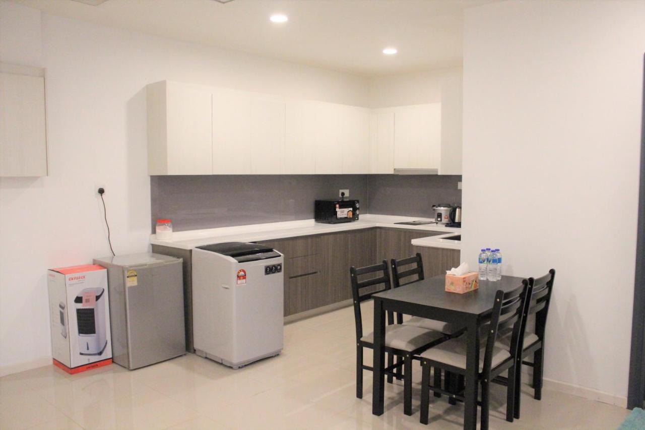 Suasana Suites D'Homestay2 Jb Town Johor Bahru Exterior foto